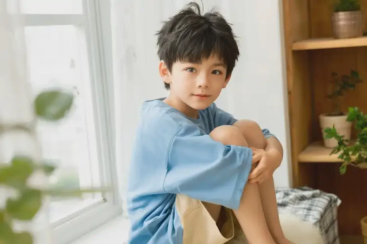 孩子脖子出湿疹能彻底自愈吗(图1)