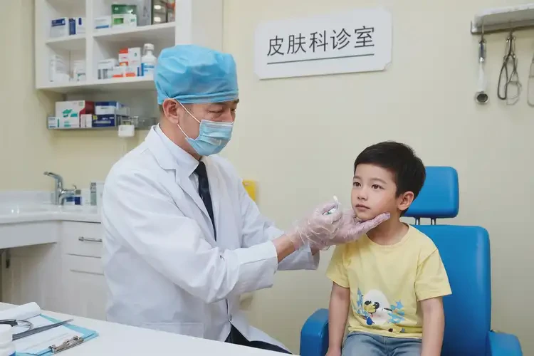 小孩面部有湿疹能治好吗(图3)