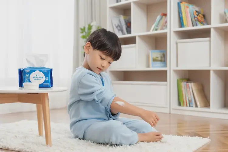 小儿手臂经常长湿疹能治好吗(图2)