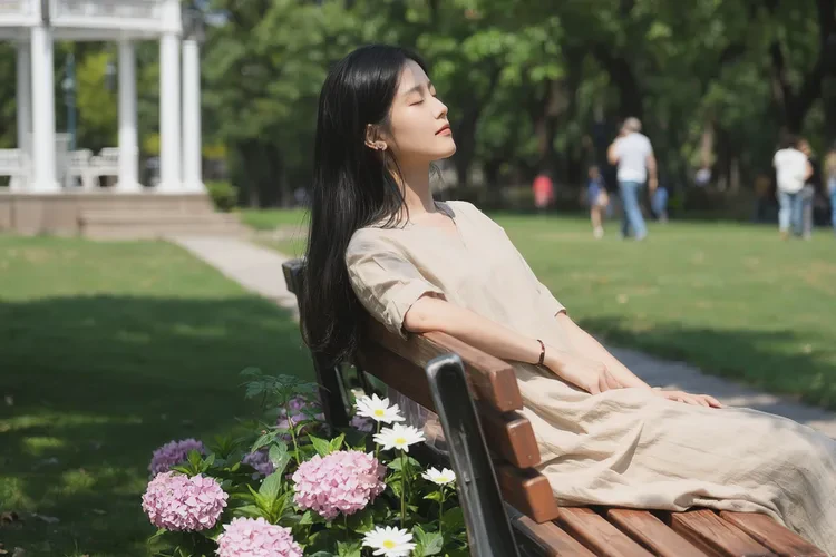 女性手臂上偶尔长湿疹可以治愈吗(图4)