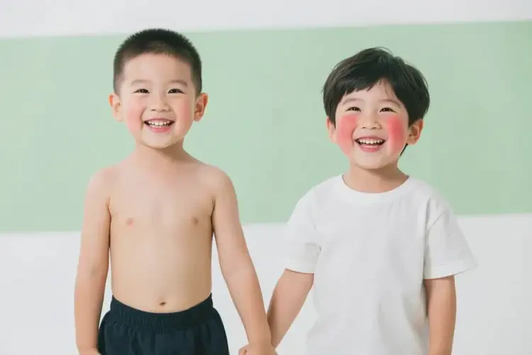 小孩脸上经常起湿疹能治好吗(图2)