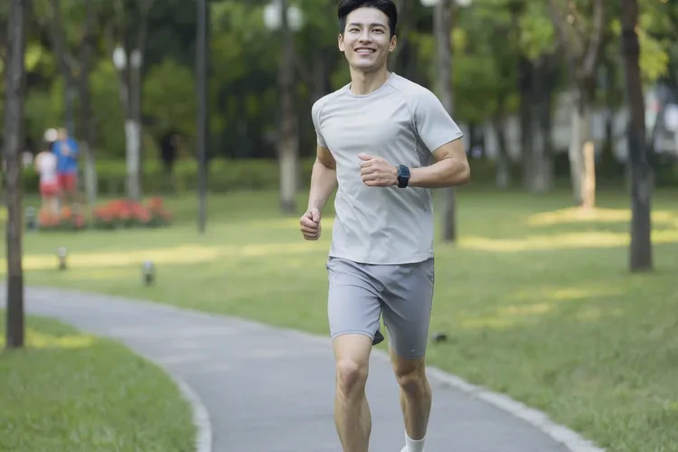 男性手臂上出现湿疹能治愈吗(图3)