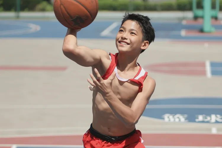 青少年脸上偶尔长湿疹能治愈吗(图2)