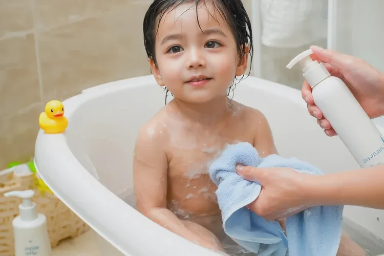 幼儿大腿经常起湿疹能治愈吗(图3)