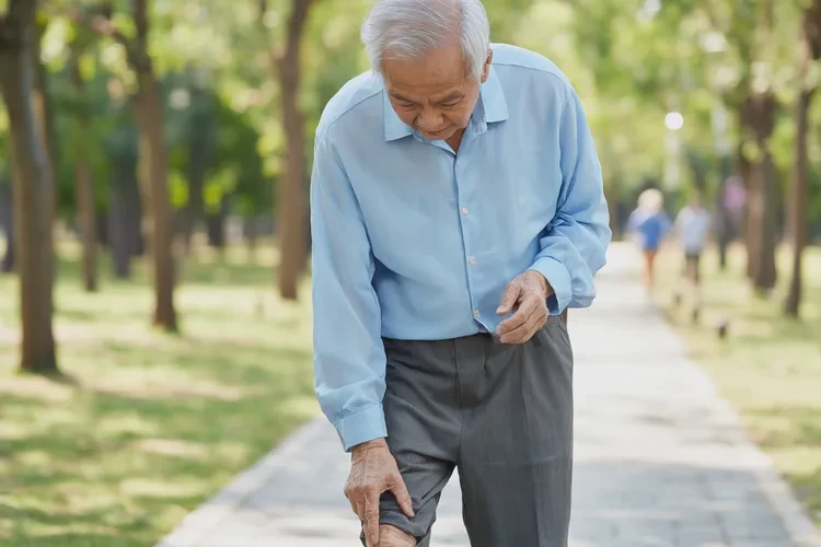 老年人小腿上容易起湿疹可不可以治愈(图4)