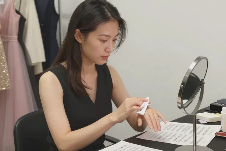 女性全身偶尔起湿疹可以治愈吗(图2)