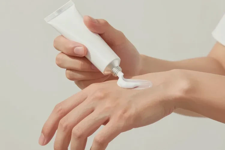 男生手臂上经常长湿疹能治愈吗(图2)