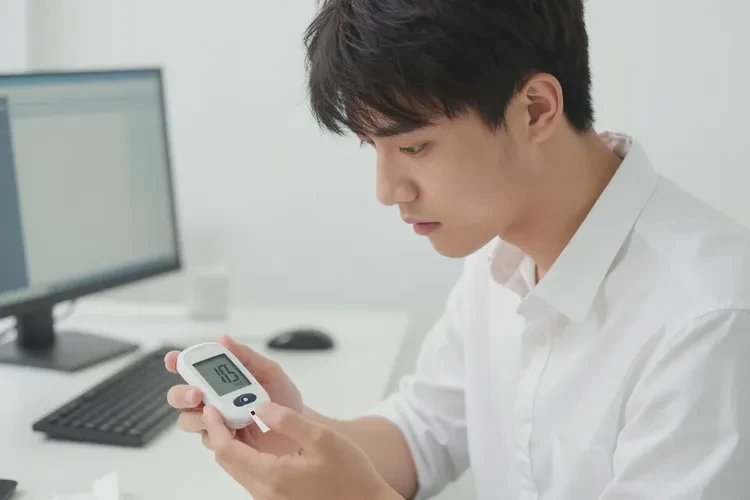 28岁下午血糖21.5是怎么回事(图1)