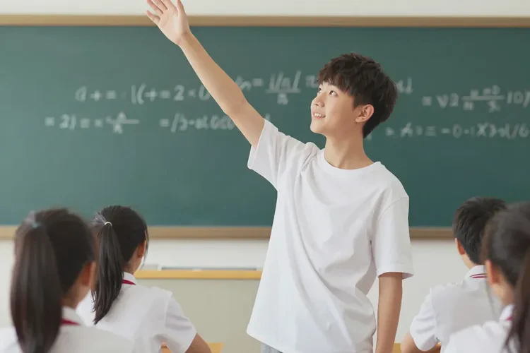 中学生手臂出现湿疹能治愈吗(图4)