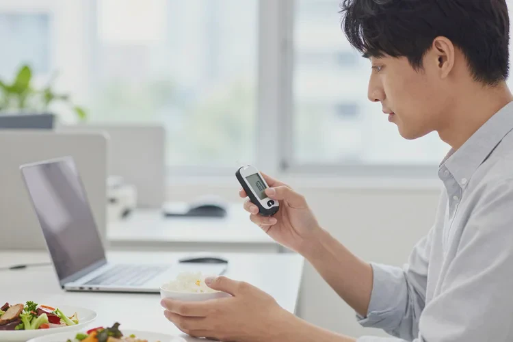 29岁中餐血糖11点7是怎么回事(图1)