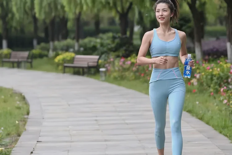 30岁中餐血糖14点7是怎么回事(图2)