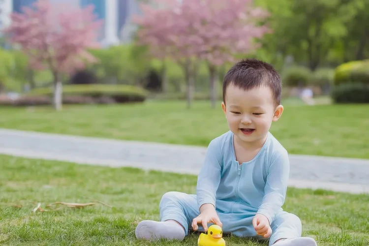 幼儿脖子上经常长湿疹可以根治吗(图2)