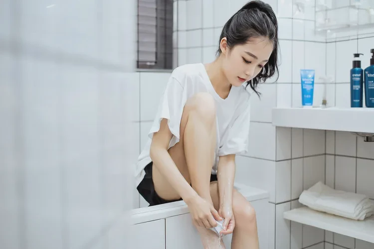 大学生小腿上出湿疹能根治吗(图2)