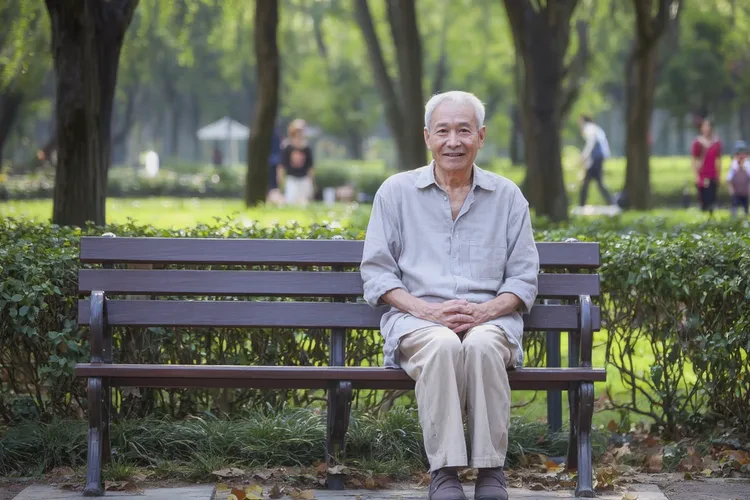 老年人肚子上偶尔长湿疹可以根治吗(图4)