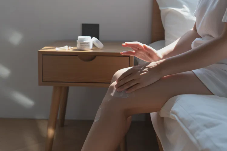 高龄老人大腿出现湿疹可不可以治愈(图1)