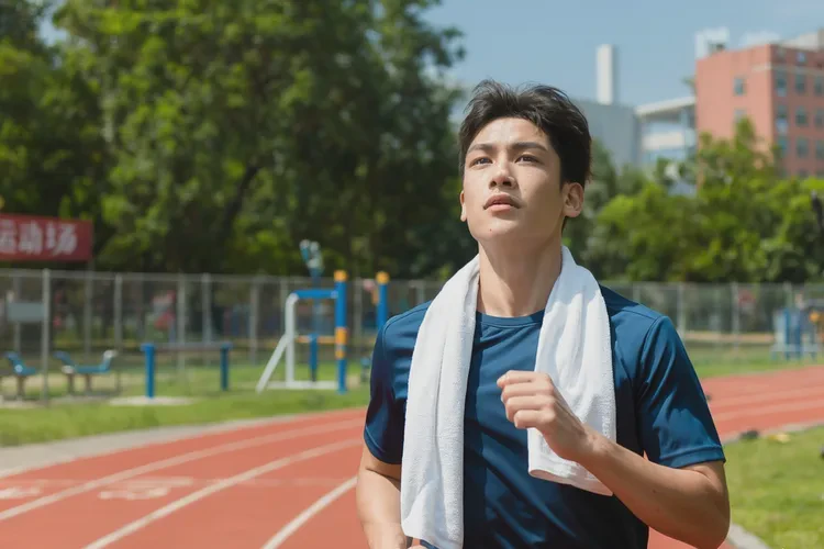 大学生脖子容易长湿疹能靠自己自愈吗(图4)