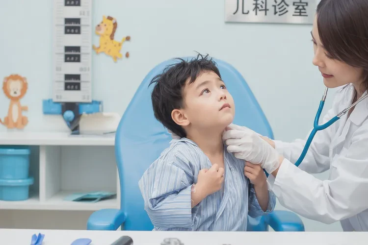 孩子脖子起湿疹能够根治吗(图4)