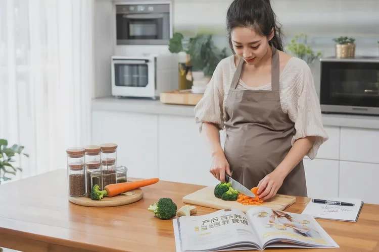 哺乳期妈妈四肢容易起湿疹能根治吗(图2)