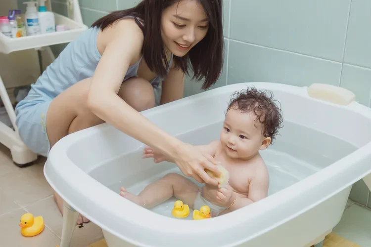 婴儿手臂容易起湿疹可以根治吗(图3)