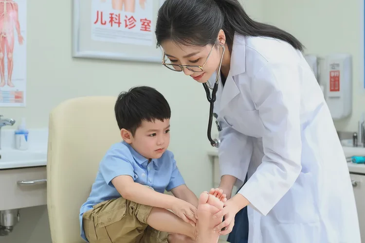 少儿脚上经常起湿疹能够根治吗(图4)