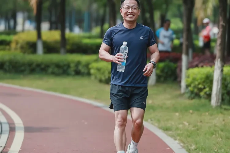 33岁晚餐血糖27.8是怎么回事(图2)