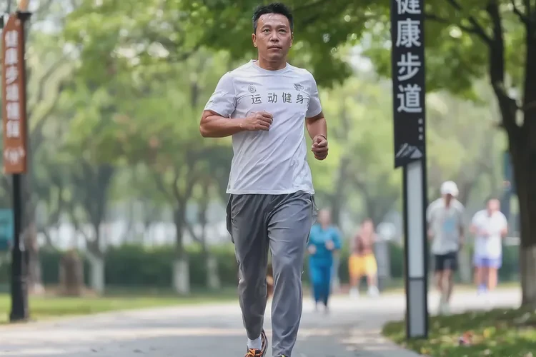 33岁晚上血糖8点6是怎么回事(图2)