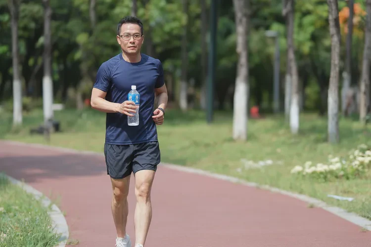 33岁中餐血糖15.3是怎么回事(图2)