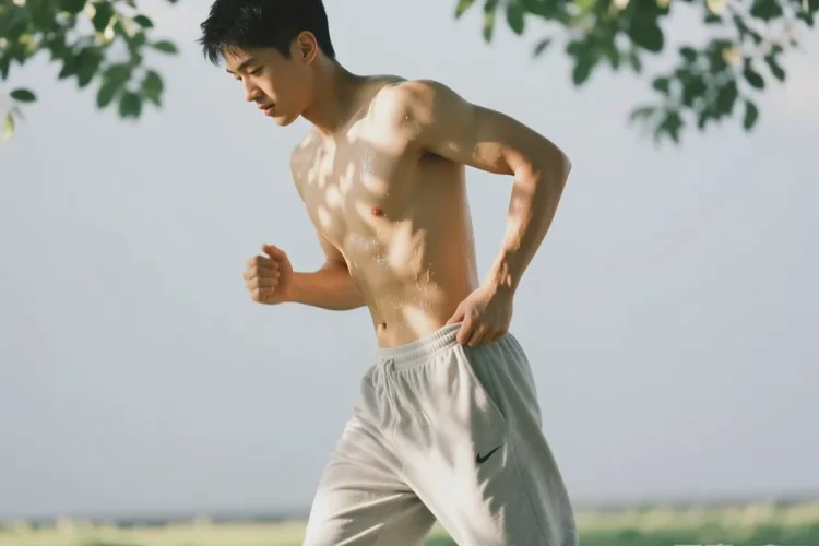 青年人大腿上偶尔长湿疹能根治吗(图3)