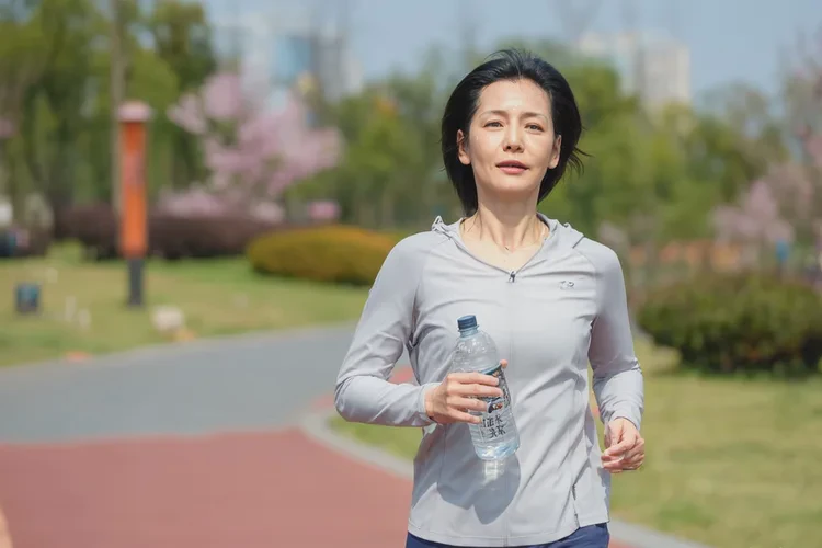 37岁早餐血糖12.8是怎么回事(图2)