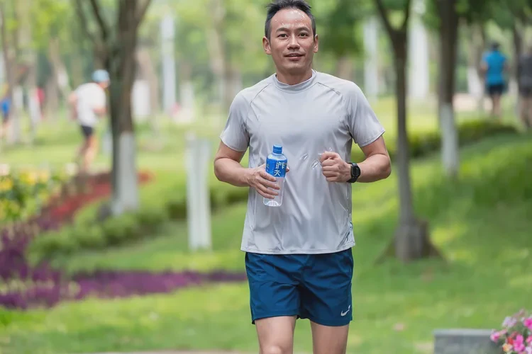 37岁中餐血糖4.6是怎么回事(图2)