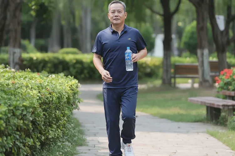 41岁中餐血糖8点7是怎么回事(图2)