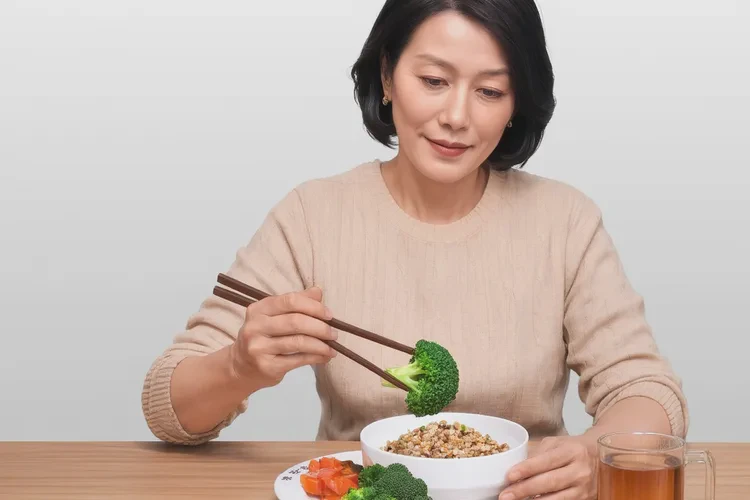 41岁中午血糖8.6是怎么回事(图1)