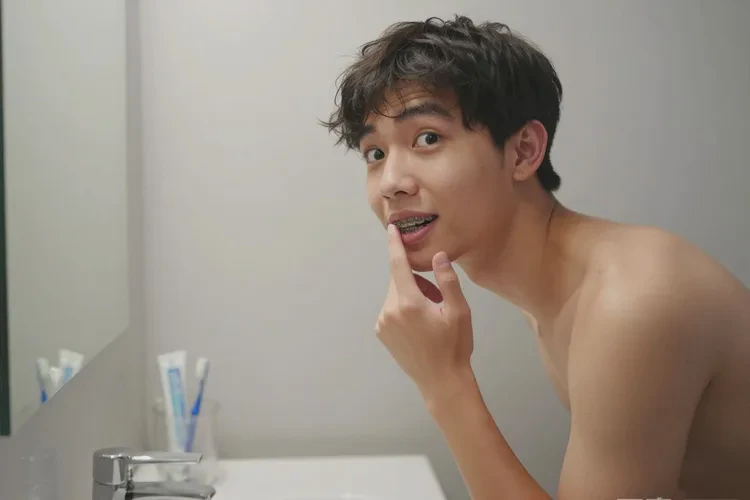 正畸牙齒用手晃有點(diǎn)松動(dòng)正常嗎(圖1)