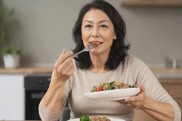 45歲中午血糖13點(diǎn)0是怎么回事(圖1)