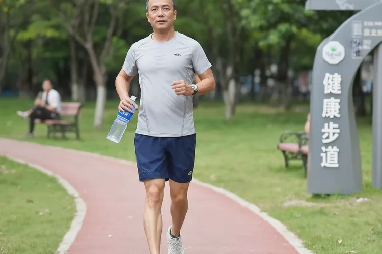 46岁晚餐血糖6点5是怎么回事(图3)