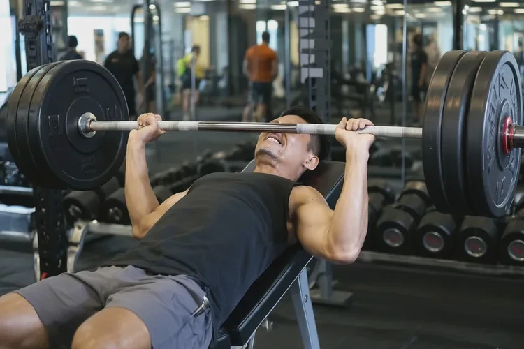 成人正畸牙齒會(huì)不會(huì)引起牙床松動(dòng)(圖4)