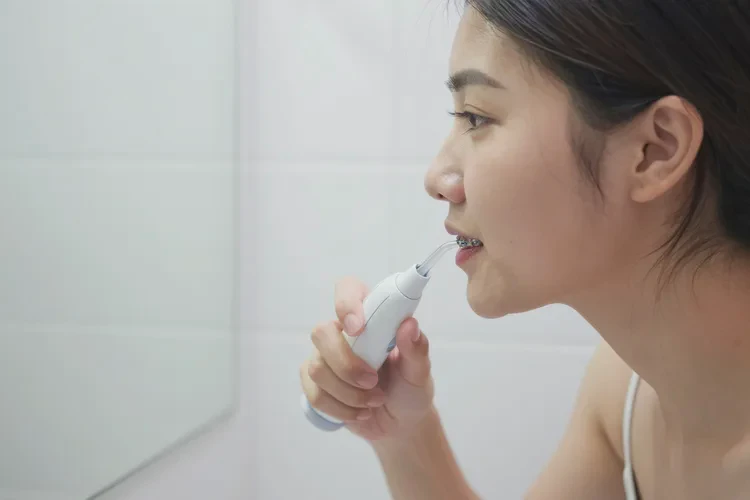 正畸牙齒脫礦能否恢復(fù)正常呢(圖1)