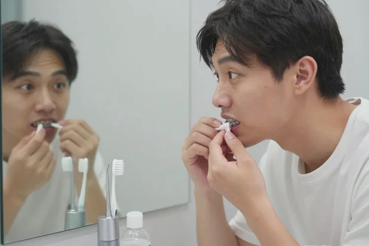 正畸時(shí)牙齒松動(dòng)正常嗎怎么辦呢(圖3)