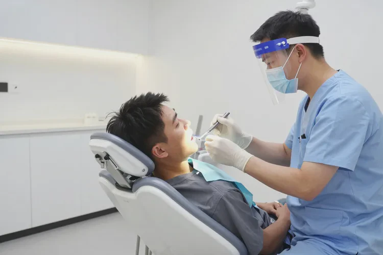 正畸的時候牙齒松動怎么處理(圖3)