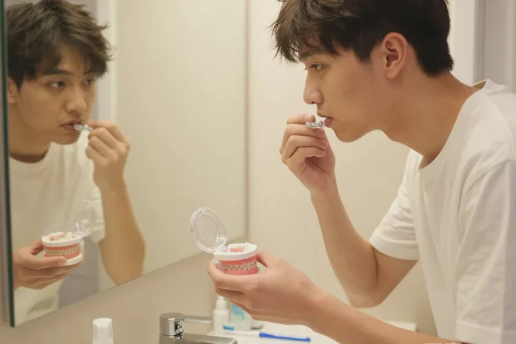 牙齒正畸多久復(fù)查一次最好(圖2)