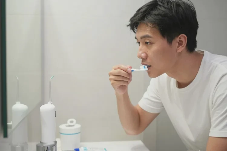 正畸牙齒松動正常嗎怎么治療好呢(圖2)