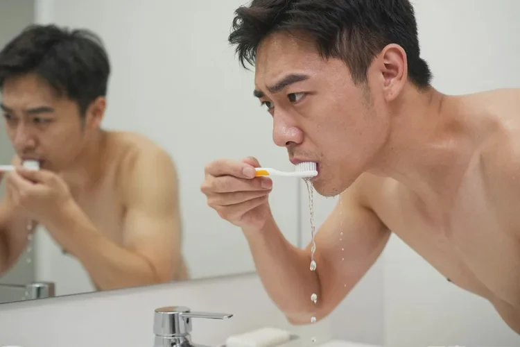 正畸后牙齒松動(dòng)最簡(jiǎn)單三個(gè)步驟是什么(圖2)