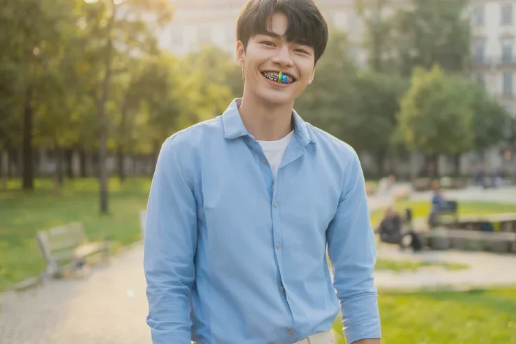 牙齒正畸掛橡皮筋(圖4)