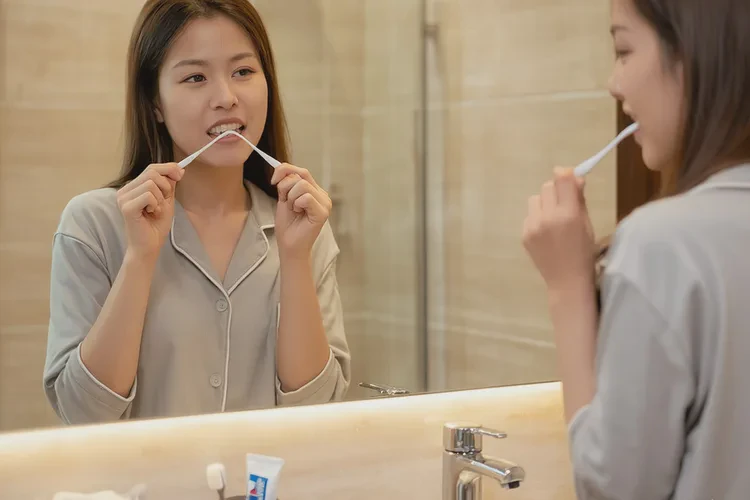 正畸時(shí)牙齒松動(dòng)的原因有哪些呢怎么治療(圖2)