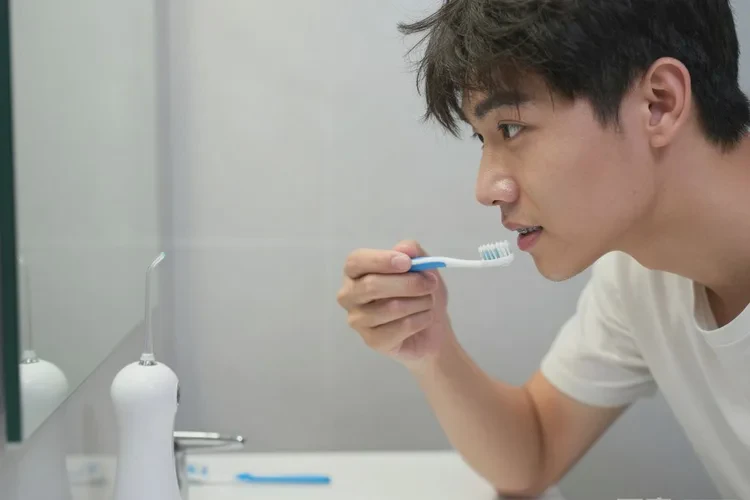 牙齒正畸時間長的危害有哪些(圖2)