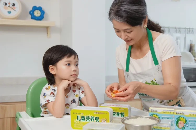 小孩打疫苗前多久不能吃海鲜(图1)