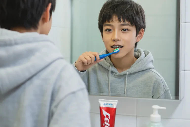 做正畸對(duì)牙齒有損傷嗎(圖2)