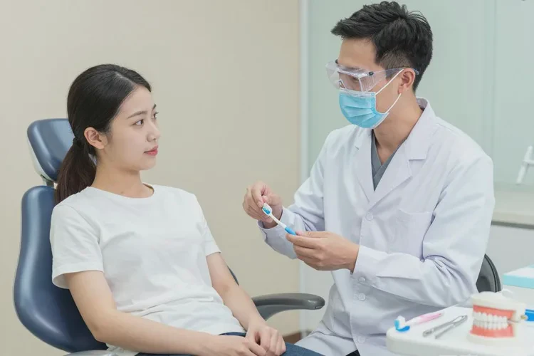 牙齒正畸出現(xiàn)牙縫(圖4)