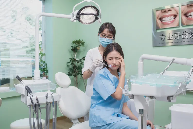 正畸牙齒疼痛一般維持多久好呢